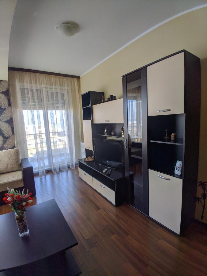 Summerland Beach&Sun Apartments Мамая Экстерьер фото
